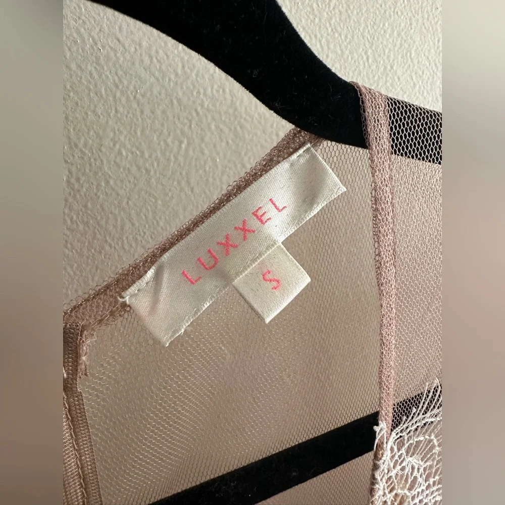 Mesh Tan and Ivory Lace Dress Size Small
